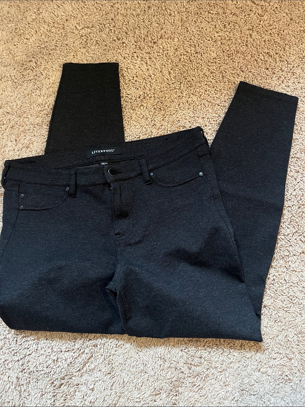 Liverpool Women’s Black Jeggings with Classic Five-Pocket Look